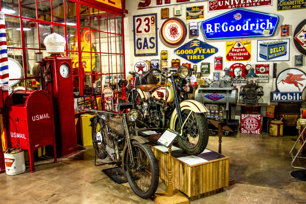 Anamosa Iowa Motorcycle Museum : National Motorcycle Museum (Anamosa ...